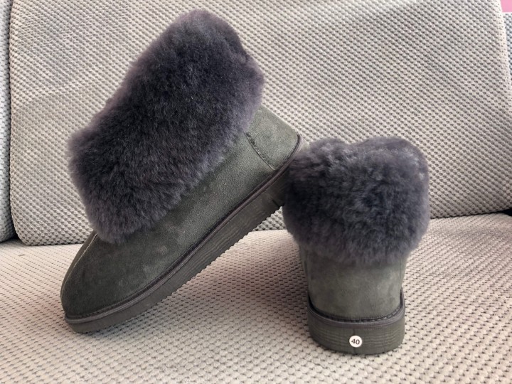 Buty premium ze skóry owczej na zamek - szare (biały znaczek oczywiście odklejany)