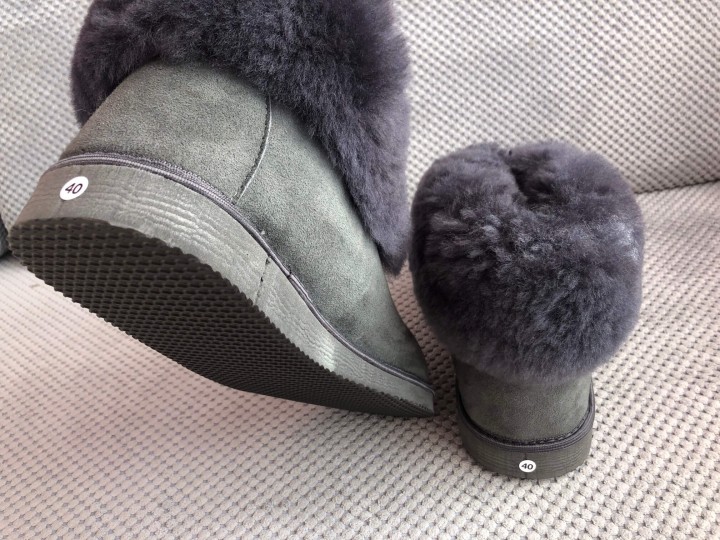 Buty premium ze skóry owczej na zamek - szare